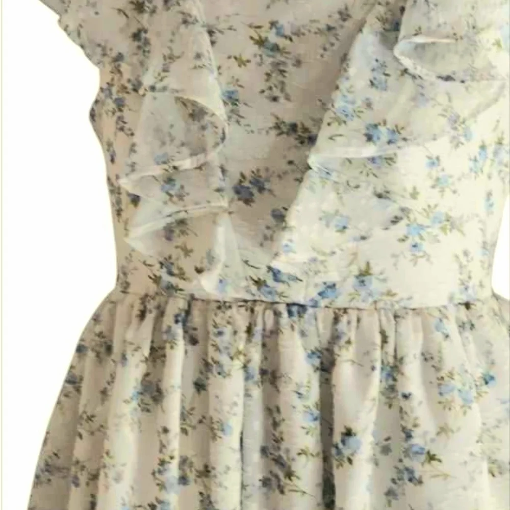 NWT Pippa & Julie Cream Kids Dress - Blue Flowers ~sz 14 - Picture 3 of 7
